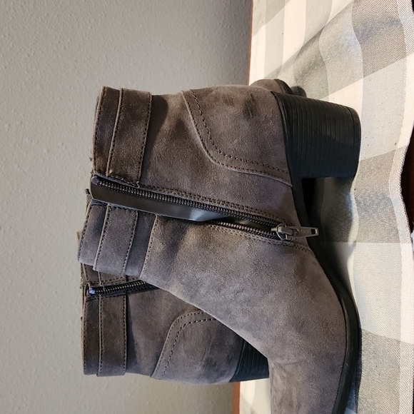 Booties - Picture 3 of 5